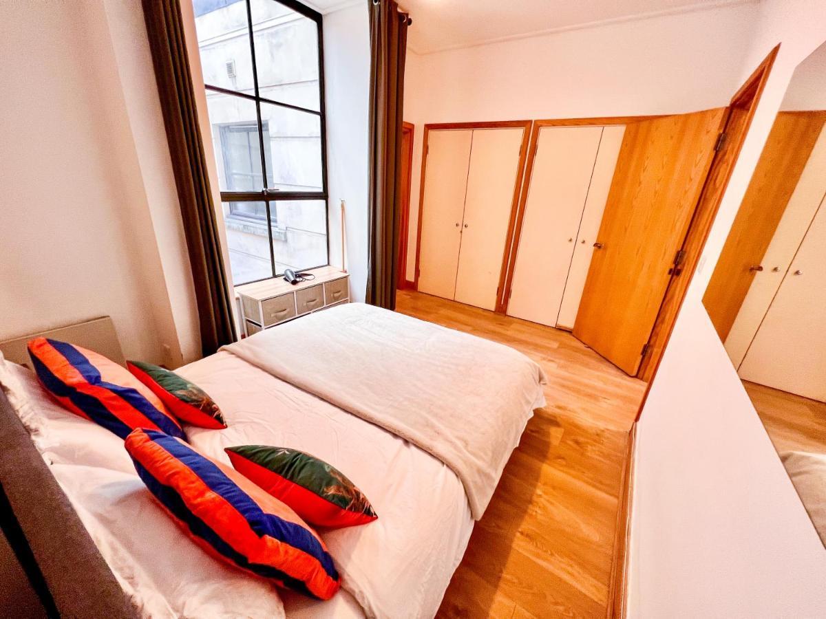 Superior Entire Apartment Between St Pauls Cathedral And Covent Garden London Exterior foto