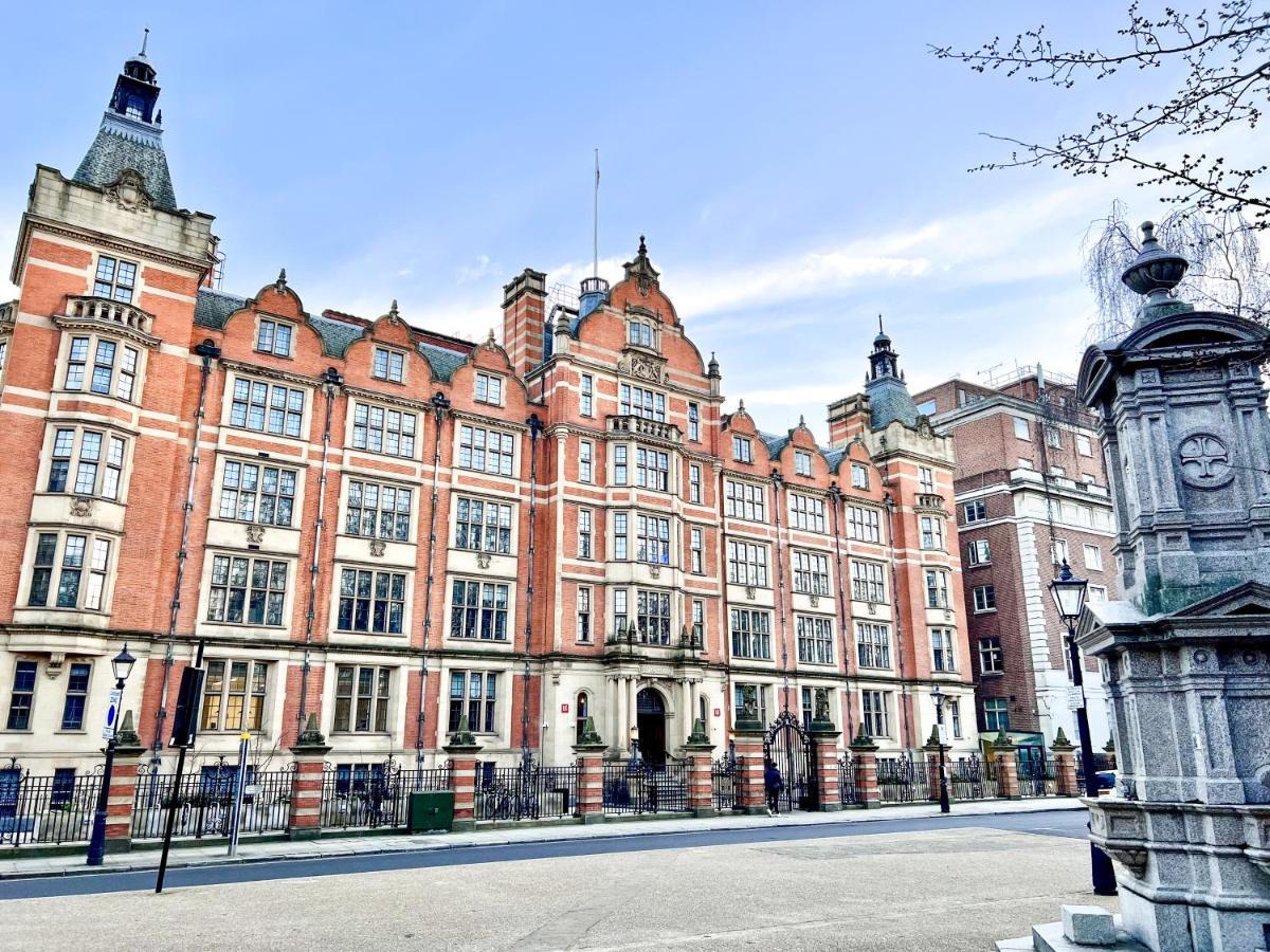 Superior Entire Apartment Between St Pauls Cathedral And Covent Garden London Exterior foto