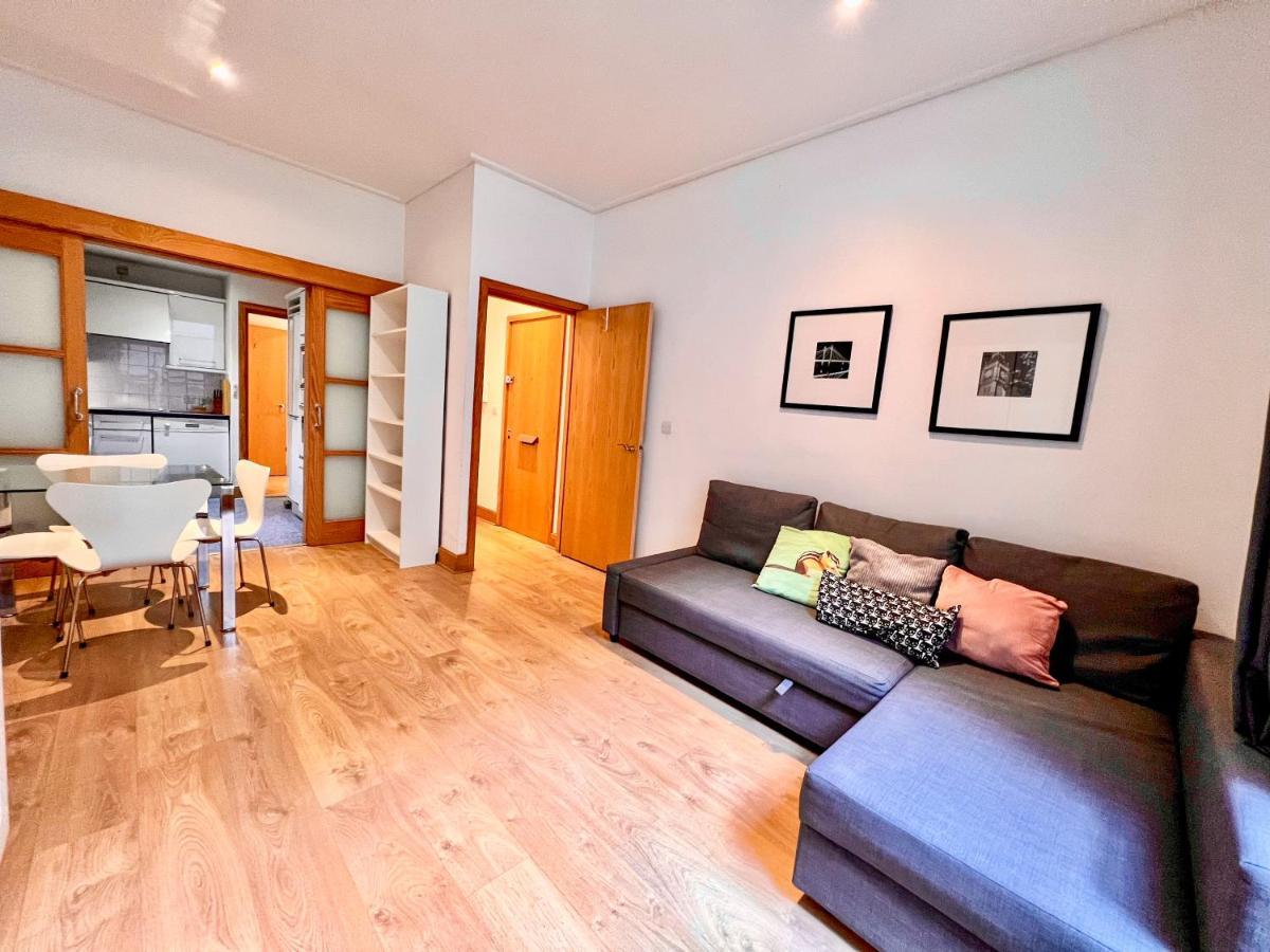 Superior Entire Apartment Between St Pauls Cathedral And Covent Garden London Exterior foto
