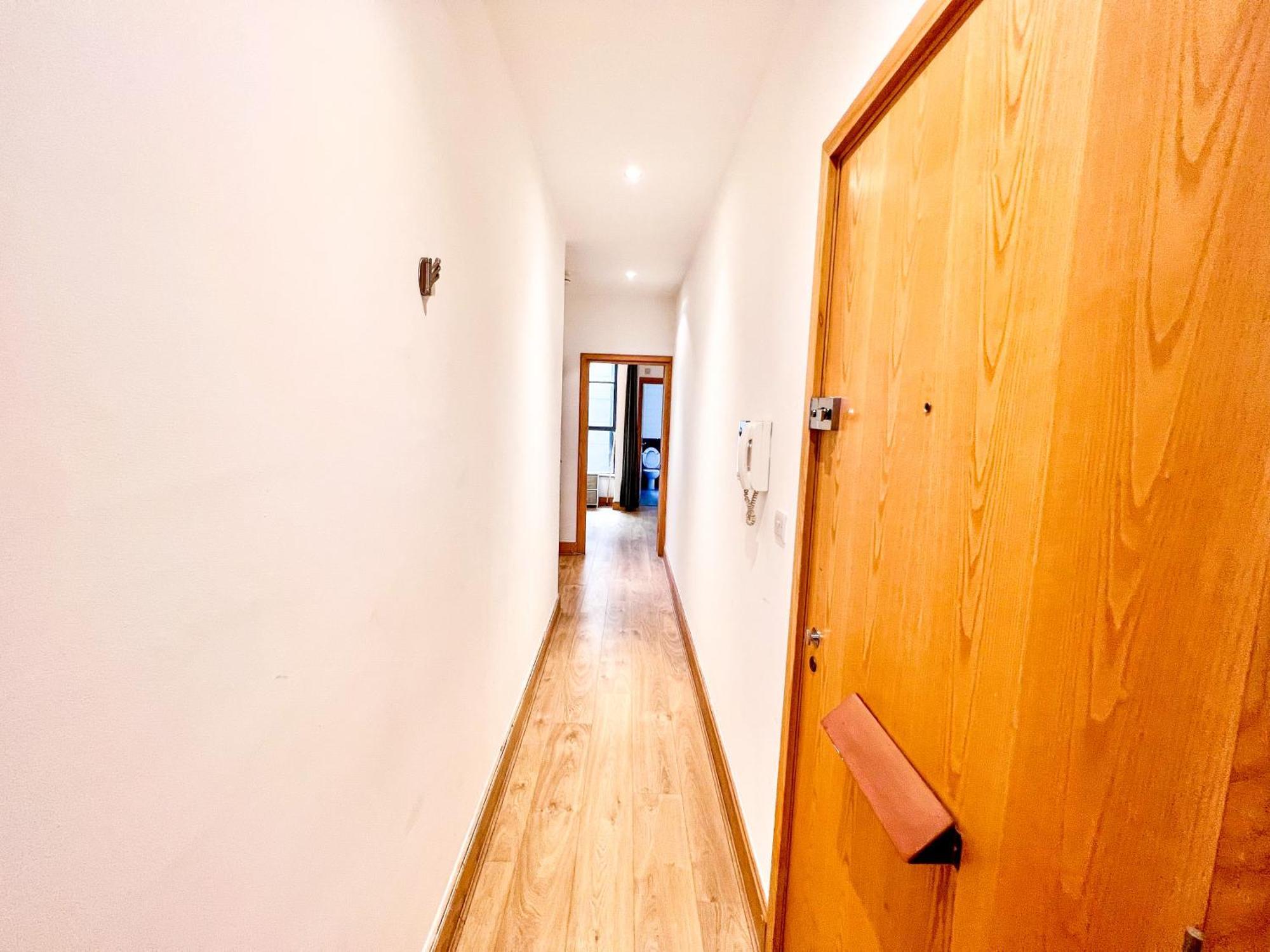 Superior Entire Apartment Between St Pauls Cathedral And Covent Garden London Exterior foto